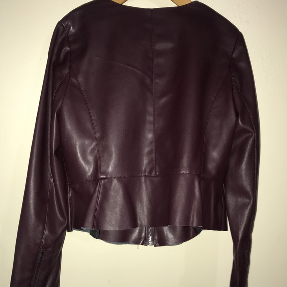 WORTHINGTON PLEATHER FAUX LEATHER PEPLUM JACKET BURGUNDY MSRP $80 Size 6 NWT - Picture 4 of 7